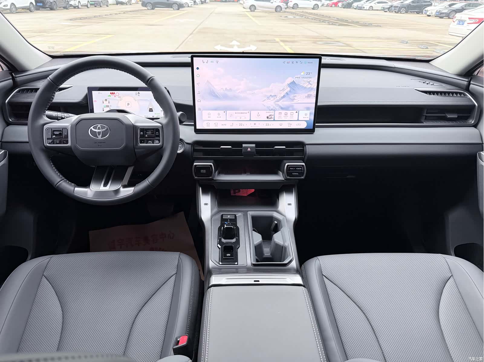 Toyota RAV4, 2026 14