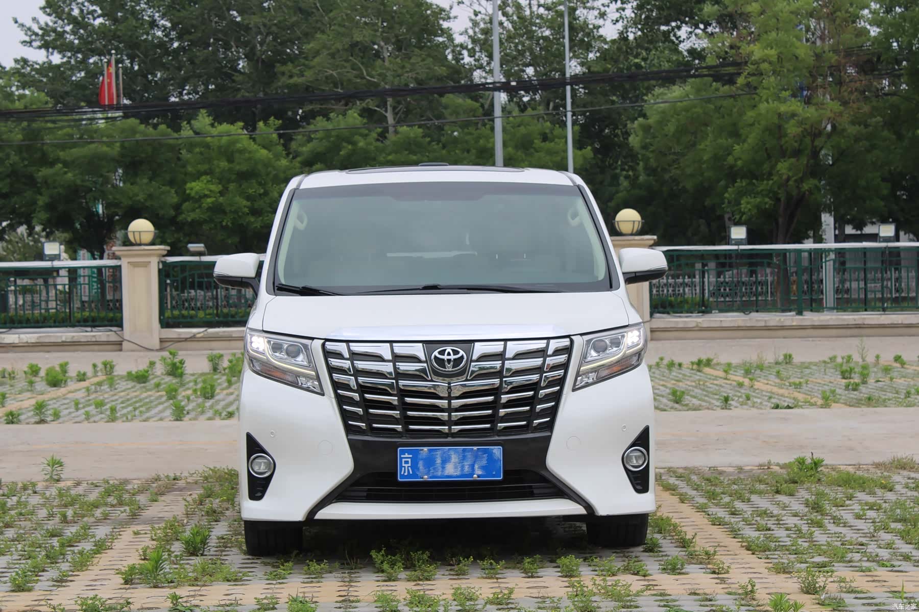 Toyota Alphard, 2016 2