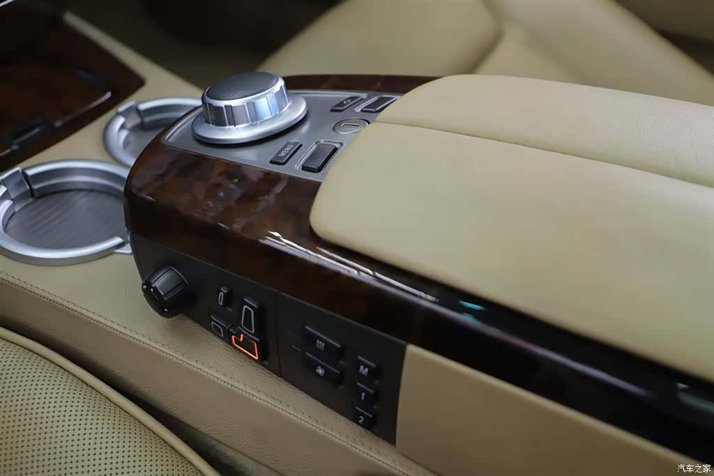 BMW 7 Series, 2008 20