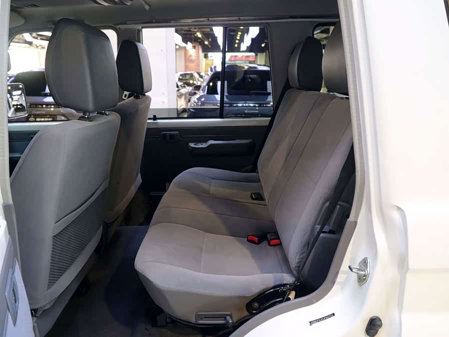 Toyota Land Cruiser 2023, фото 5