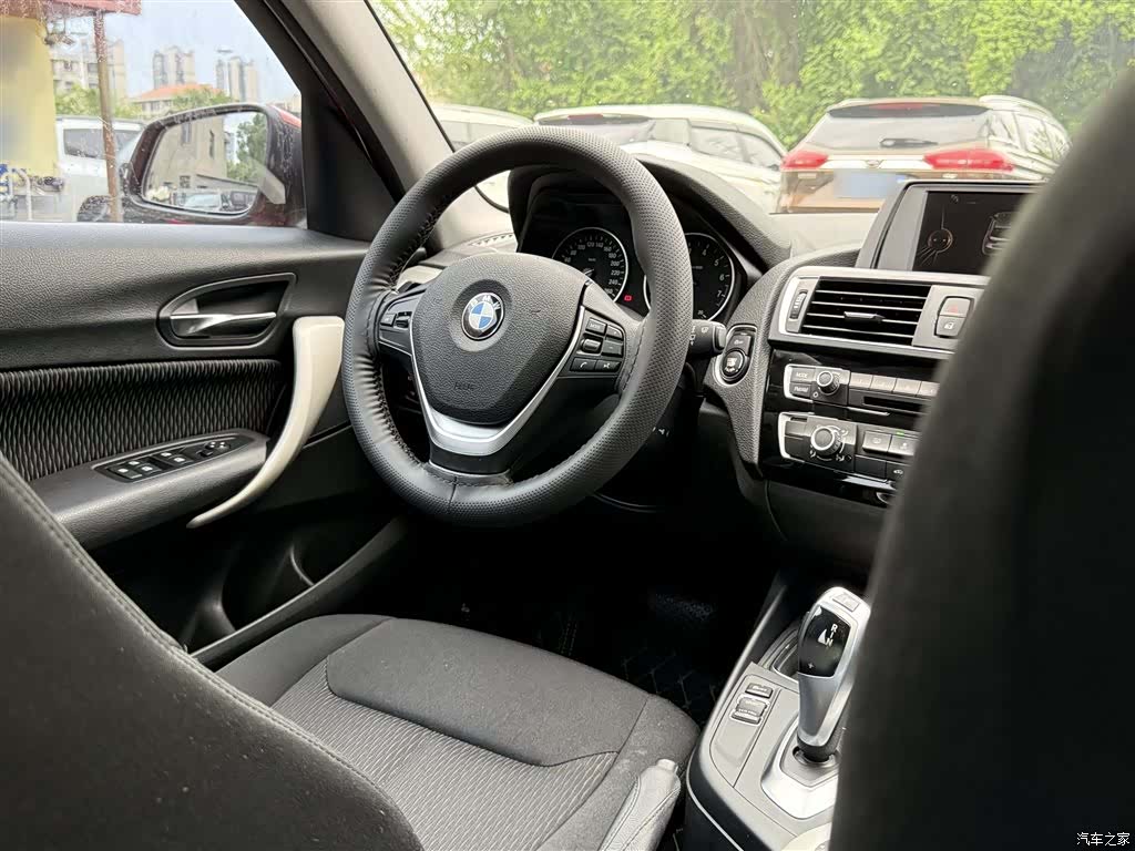 BMW 1 Series, 2016 11
