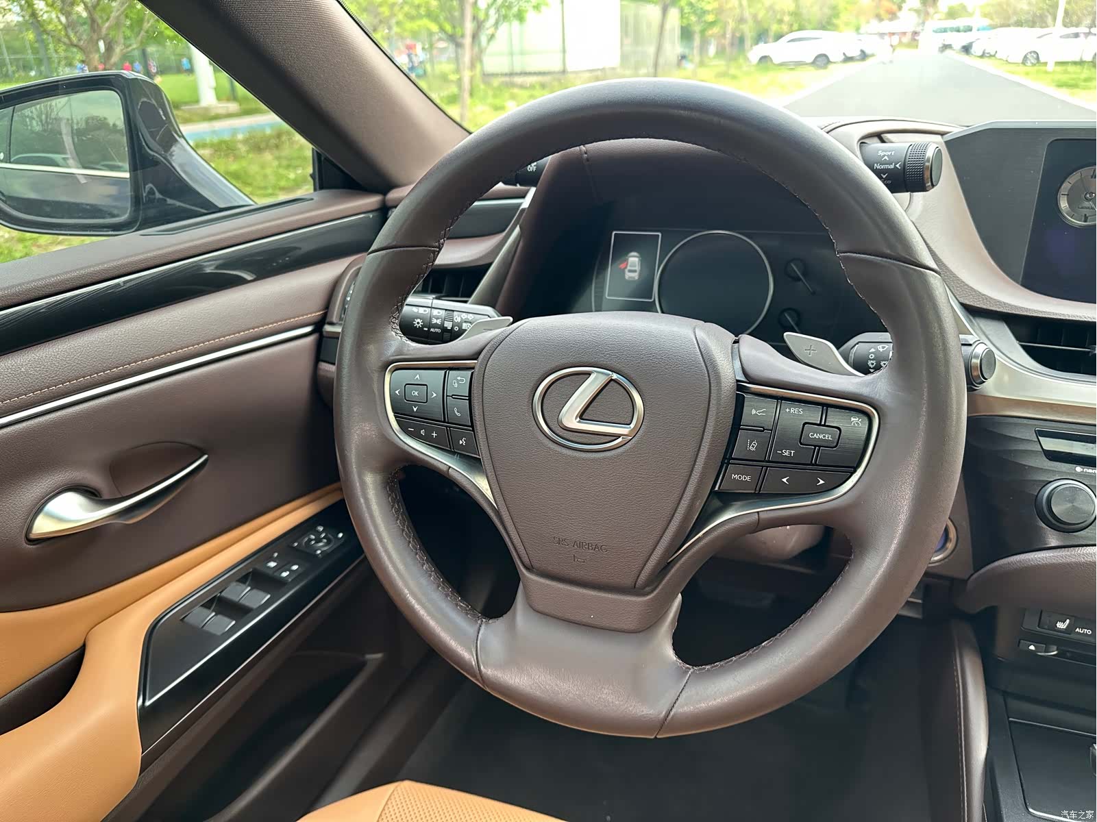Lexus ES, 2018 10