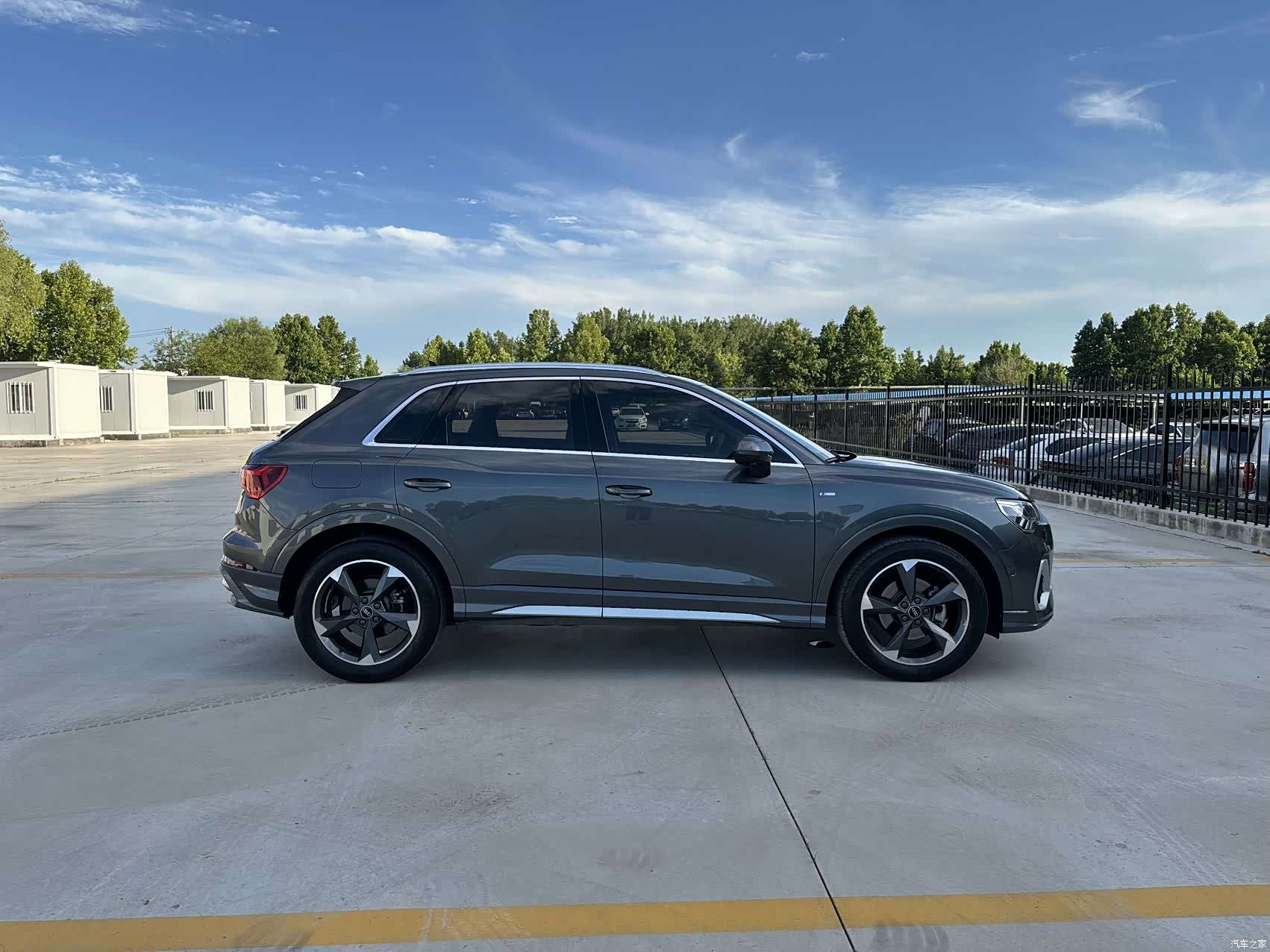 Audi Q3, 2022 4