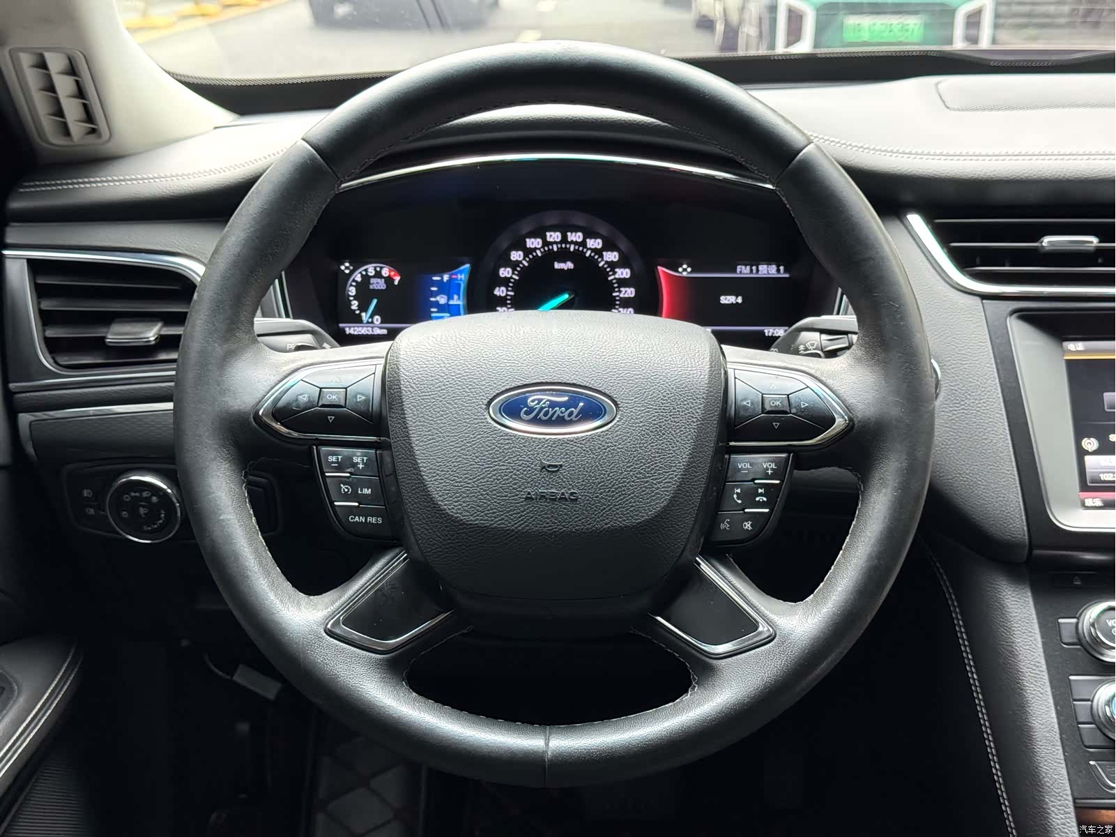 Ford Taurus, 2016 6