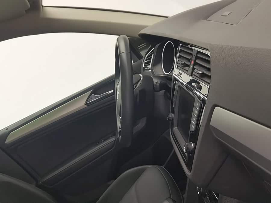 Volkswagen Tiguan L 2018, фото 22