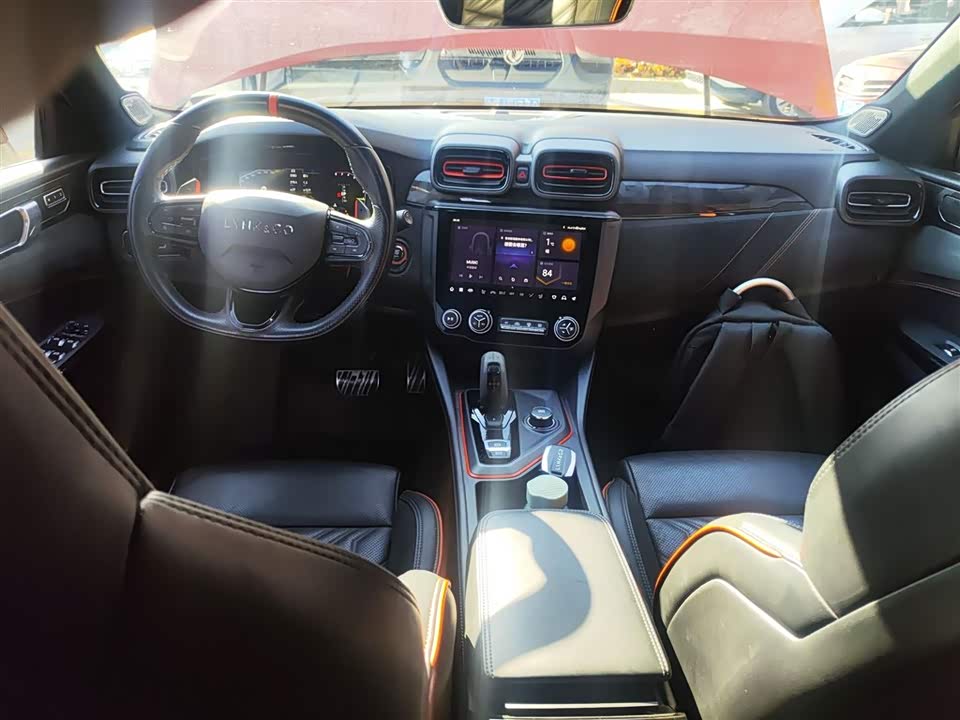 Lynk & Co 02 Hatchback