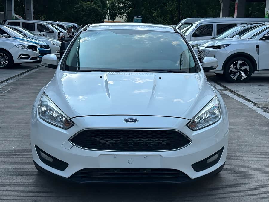 Ford Focus 2015, фото 2