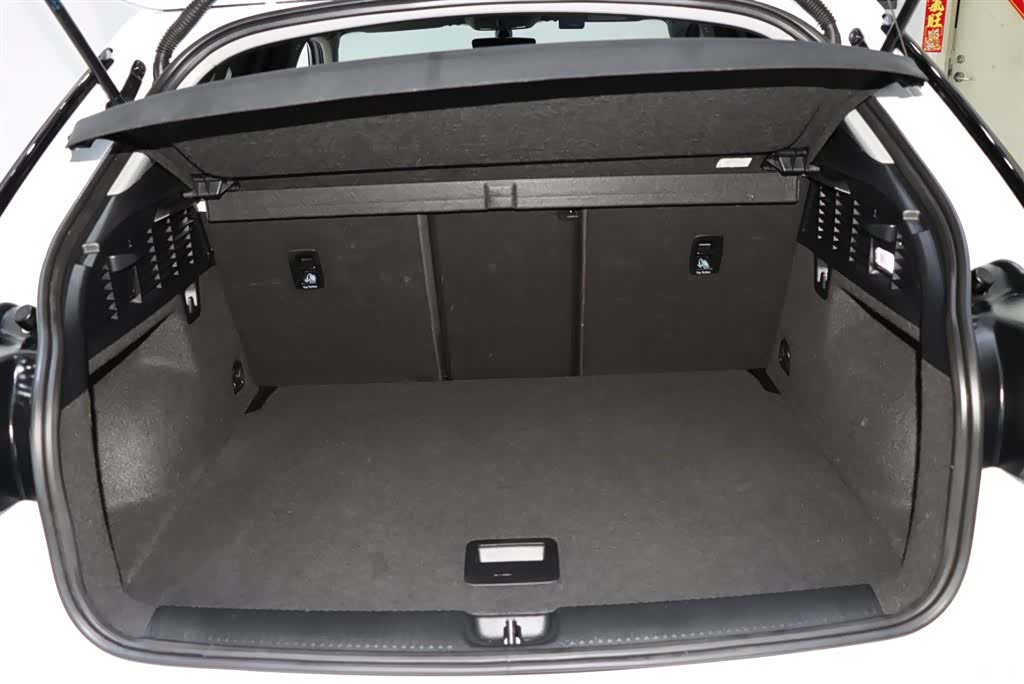 Audi Q2L, 2021 17