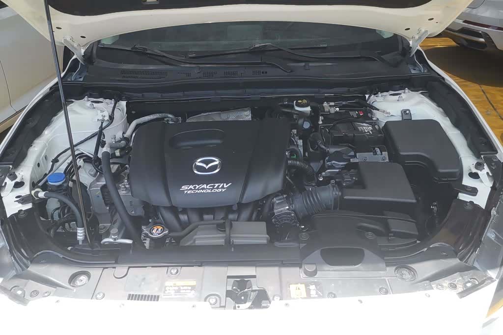 Mazda Mazda3, 2019 10