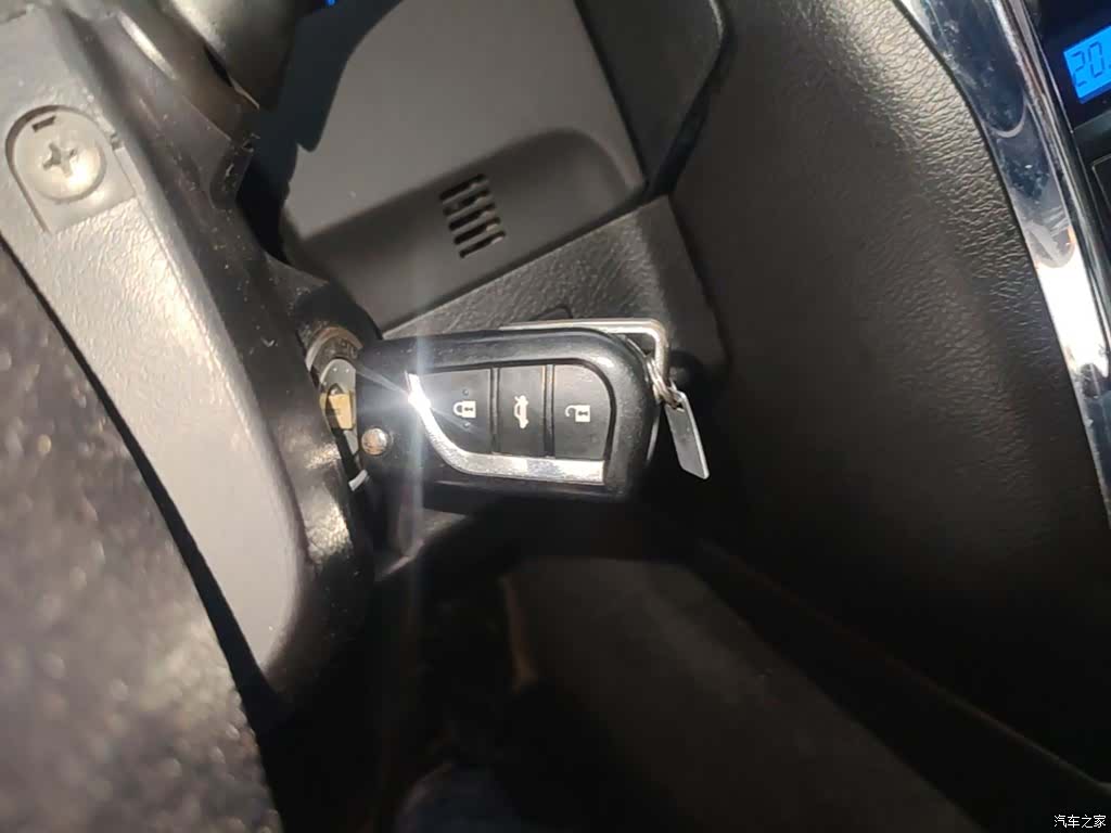 Toyota 2.5V, 2017 9