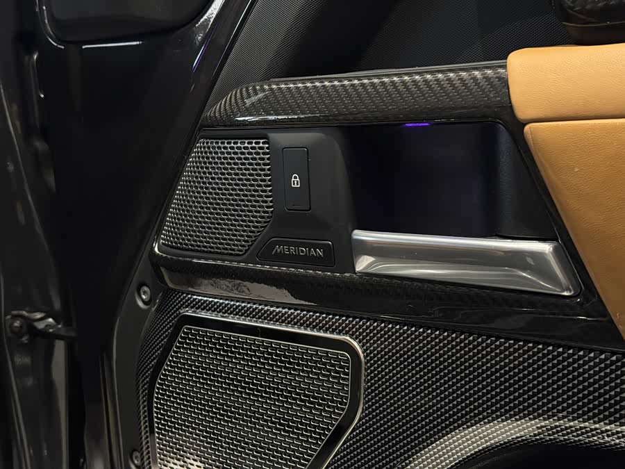 Land Rover Defender 2022, фото 14