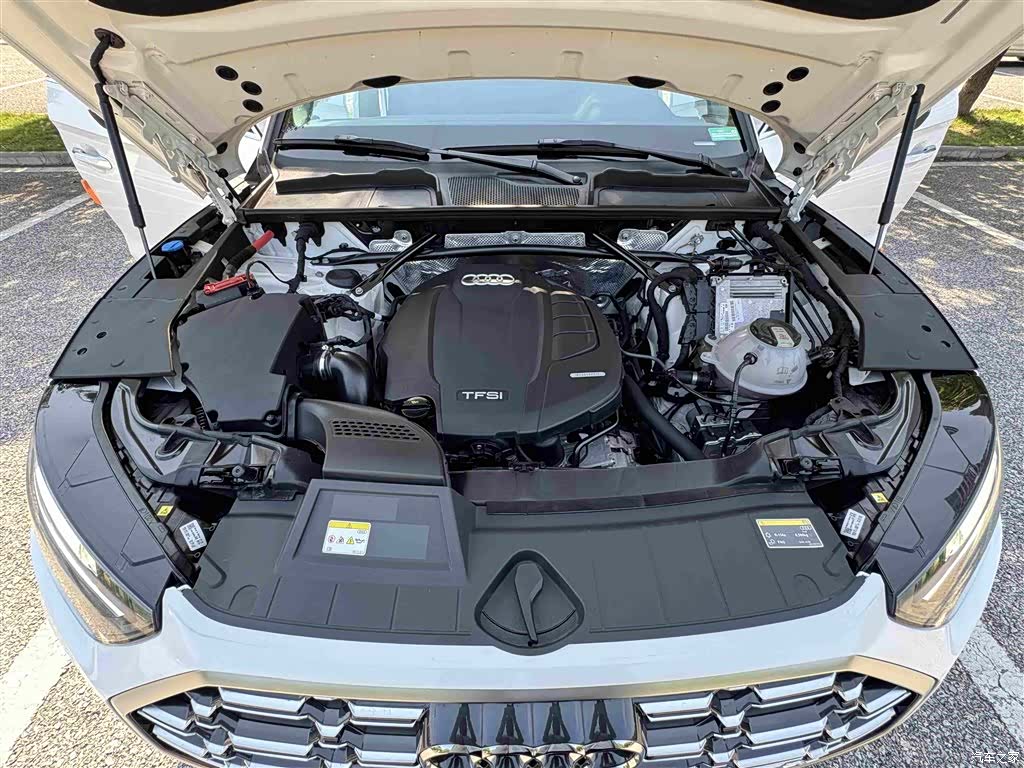 Audi Q5L, 2022 35