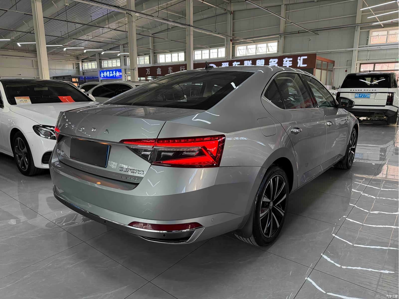 Skoda Superb, 2024 4