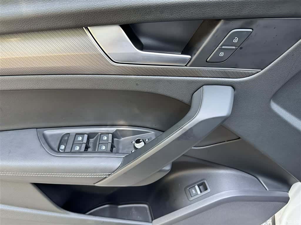 Audi Q5L, 2022 26