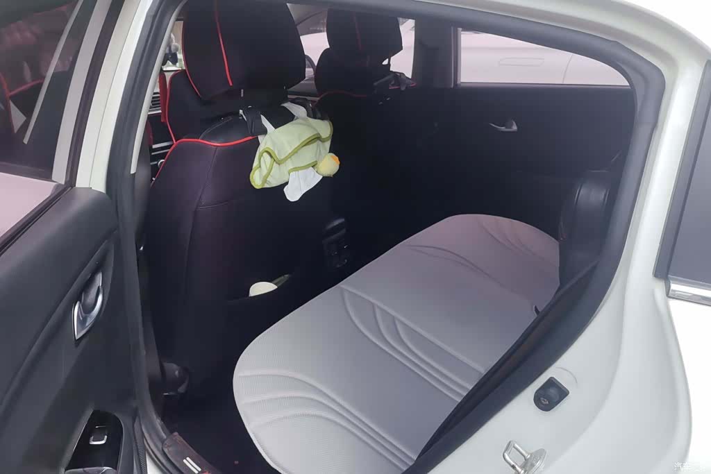Kia KX, 2017 11