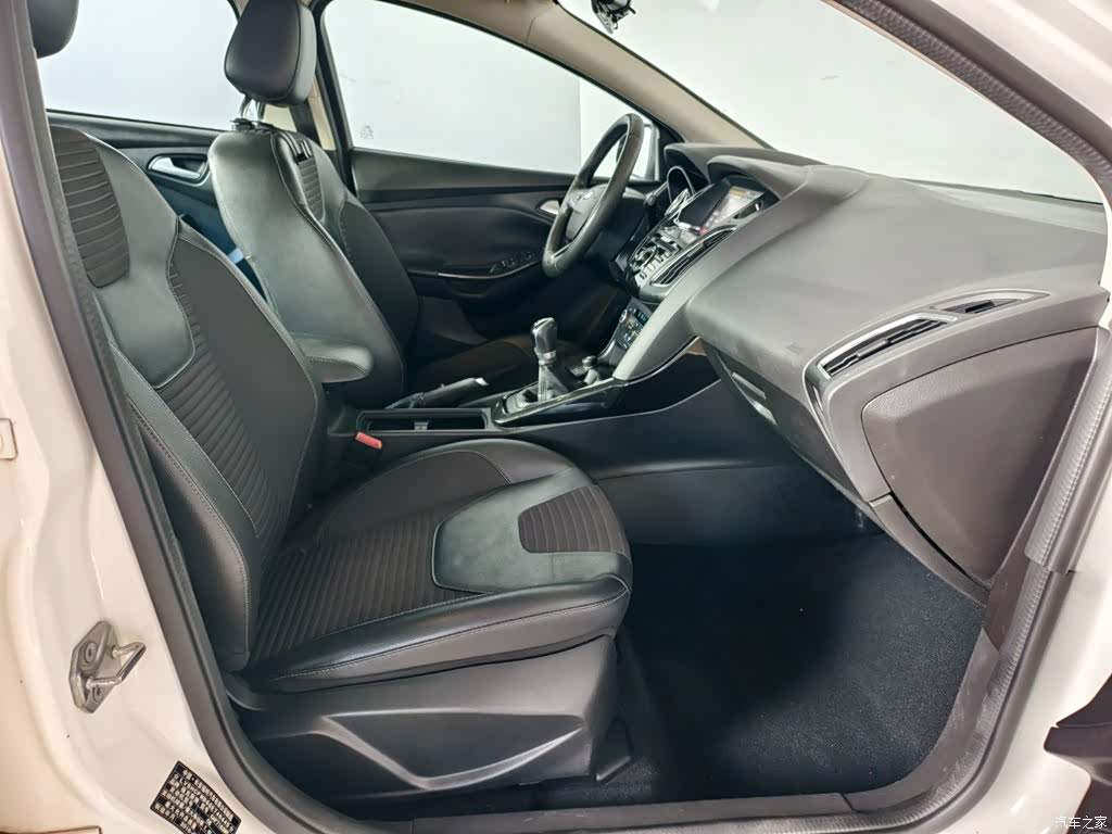 Ford Focus, 2016 8