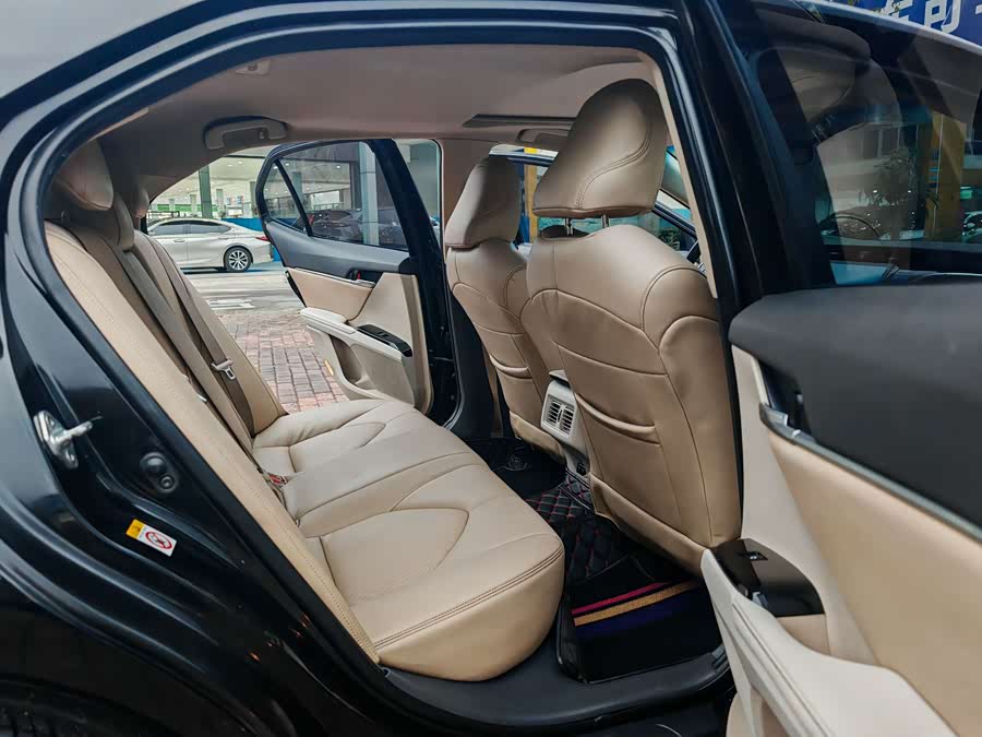 Toyota Camry 2018, фото 8