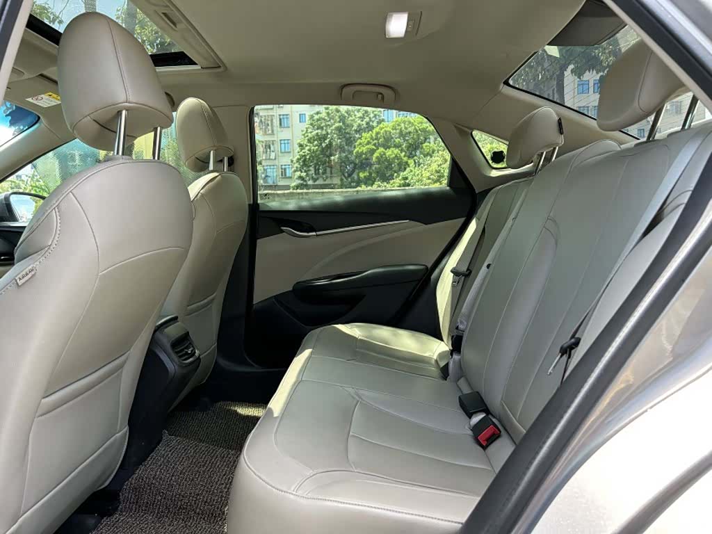 Buick V, 2018 все фото