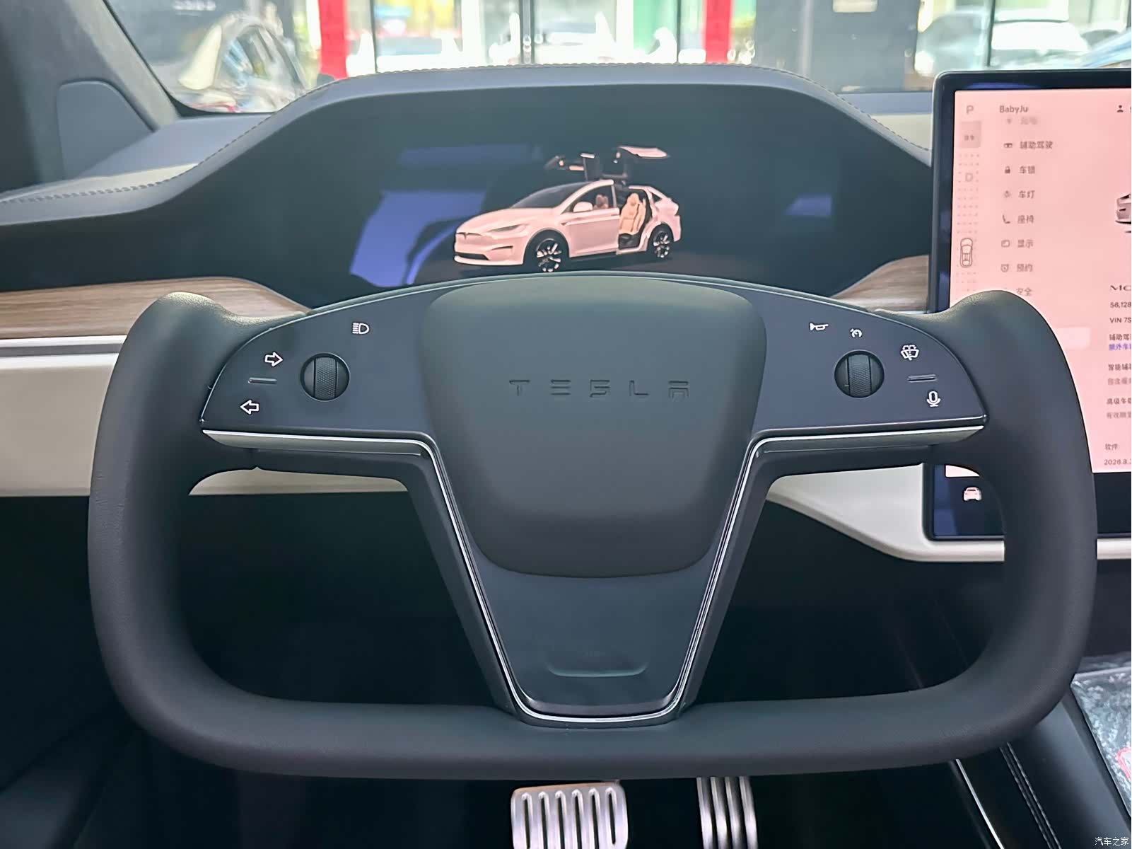 Tesla Model X, 2023 9