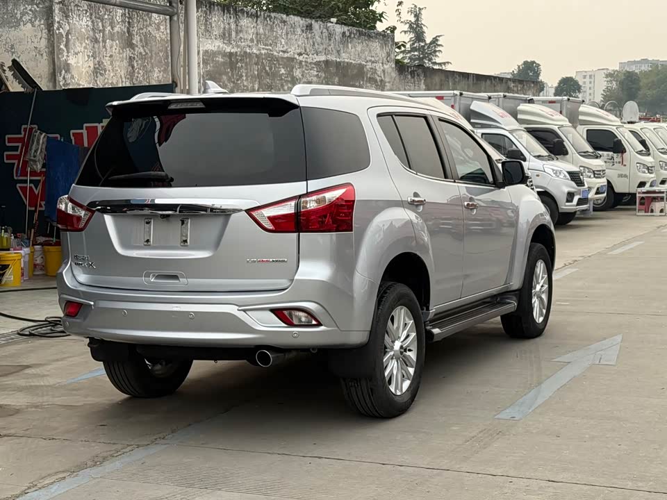 Isuzu mu-X Shepherd Ranger