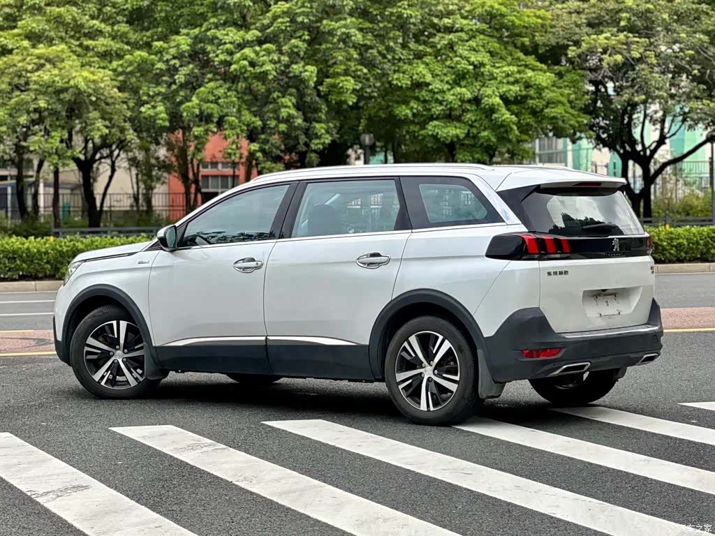 Peugeot 5008, 2017 8