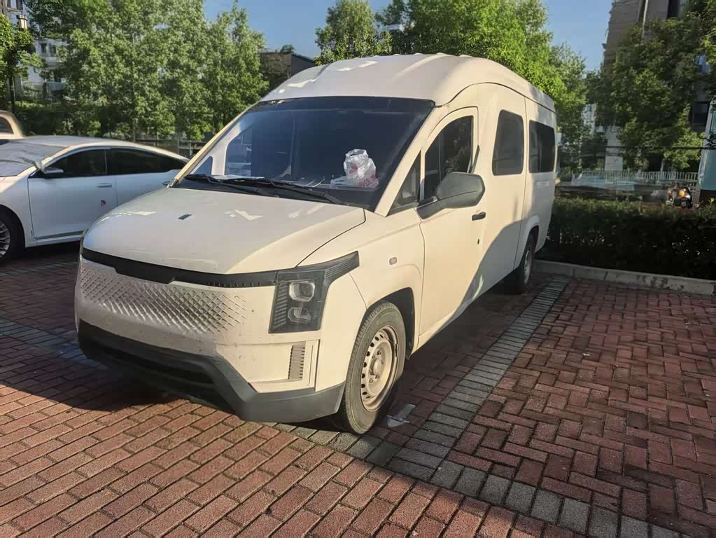 予风汽车 予风黄金仓