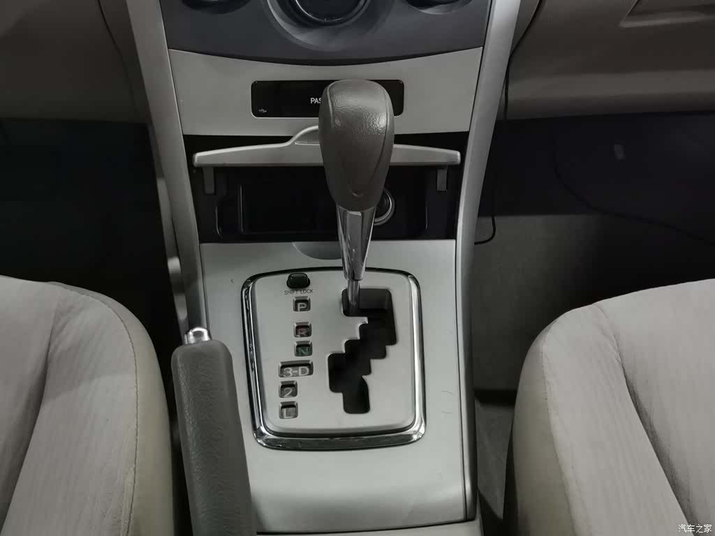 Toyota Corolla, 2010 13