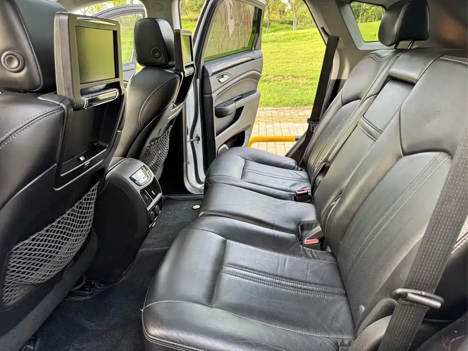 Cadillac SRX