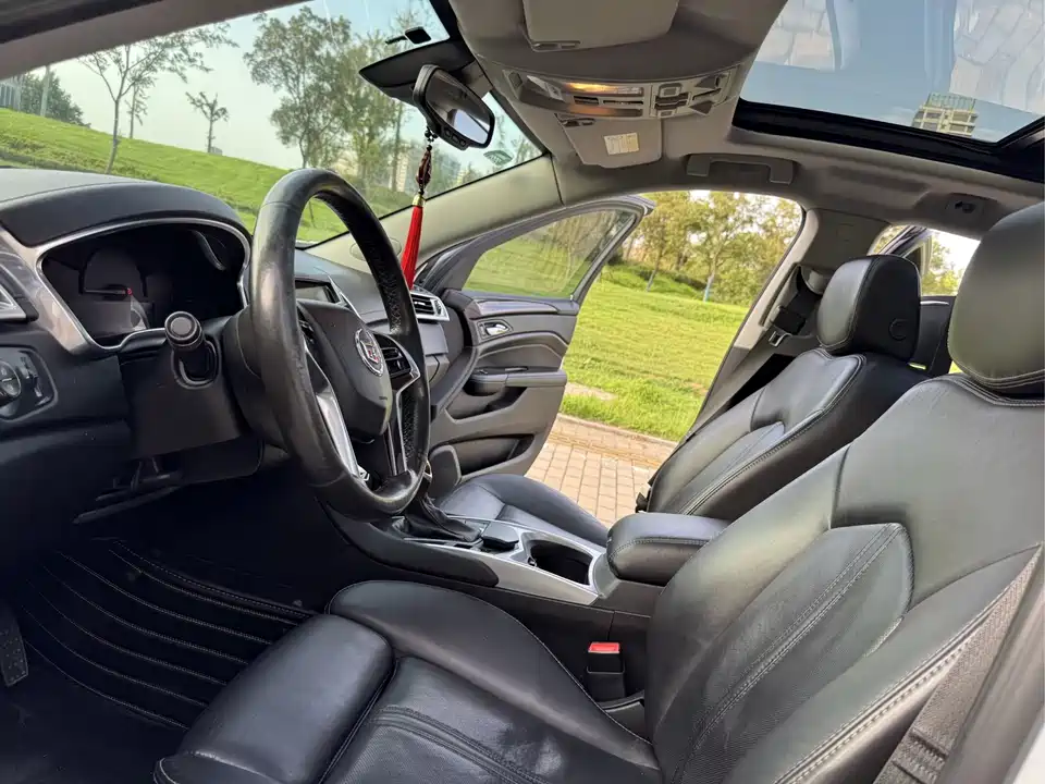 Cadillac SRX