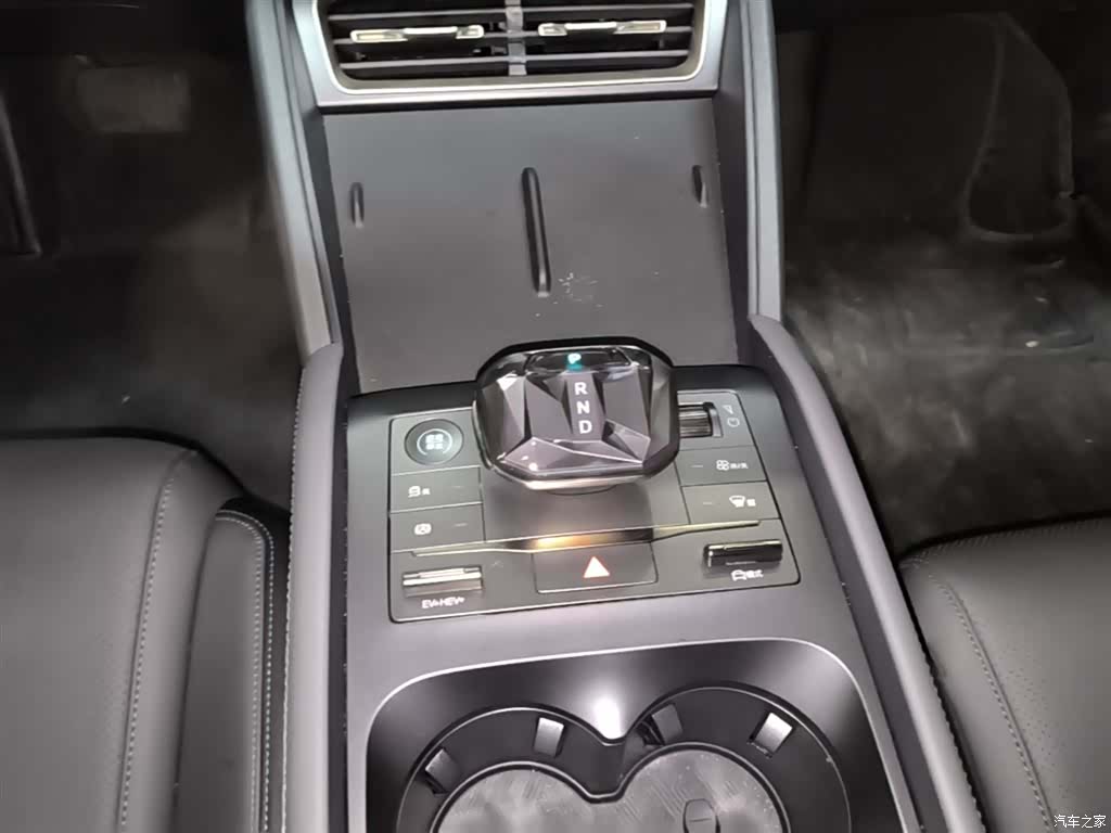 BYD Qin, 2025 14