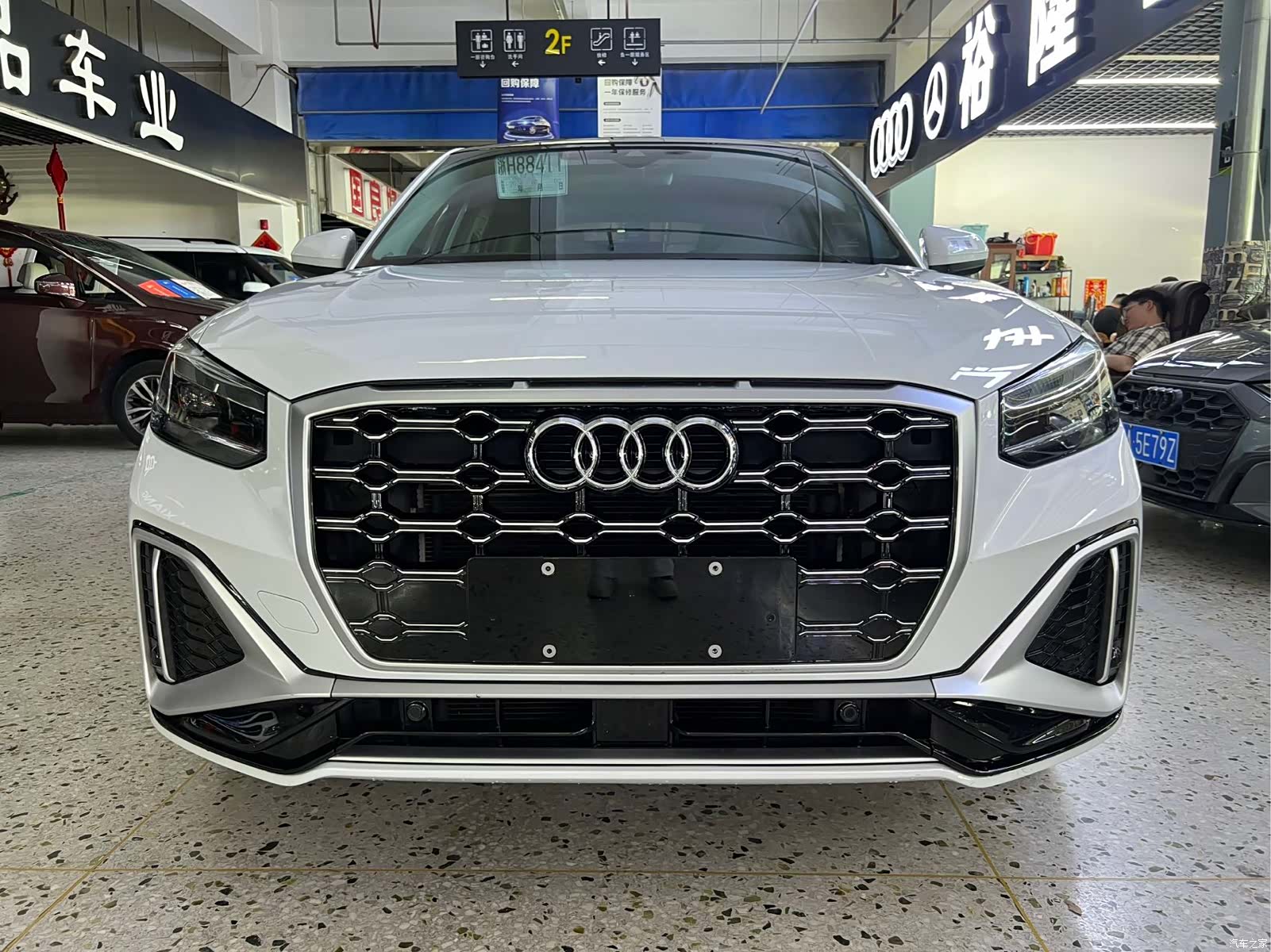 Audi Q2L, 2022 2
