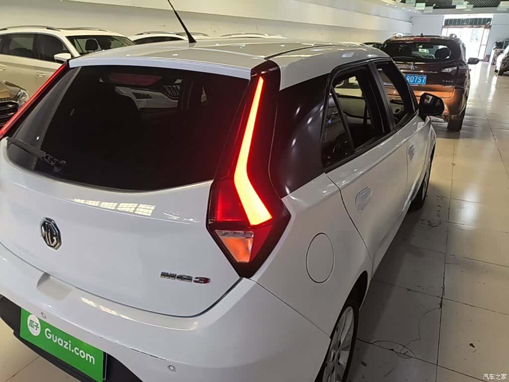 MG 3, 2018 8
