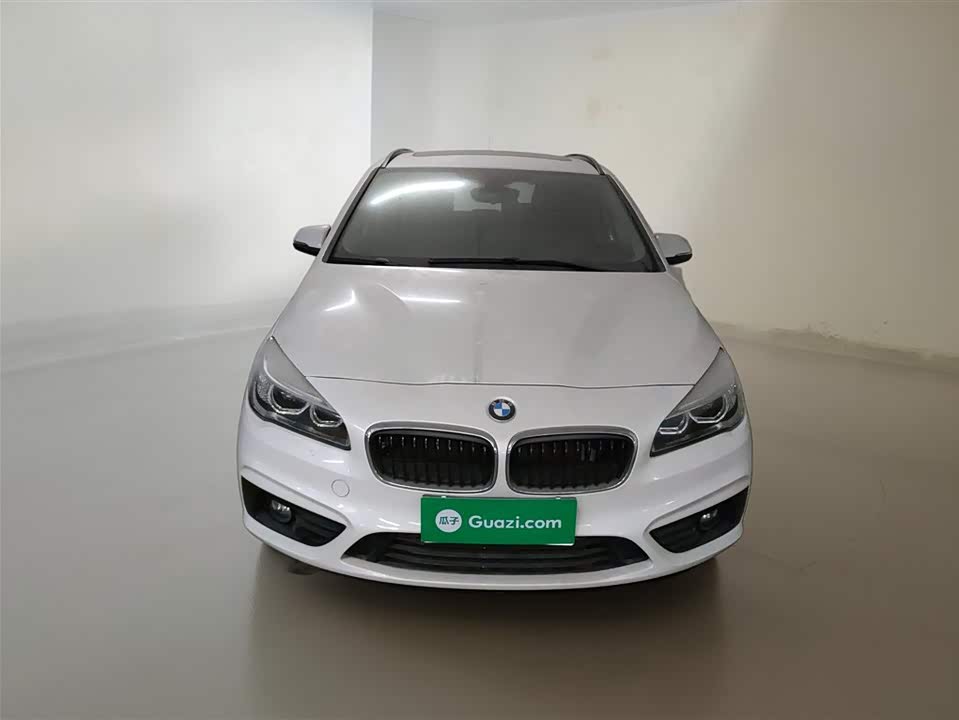 BMW 2 series station wagon