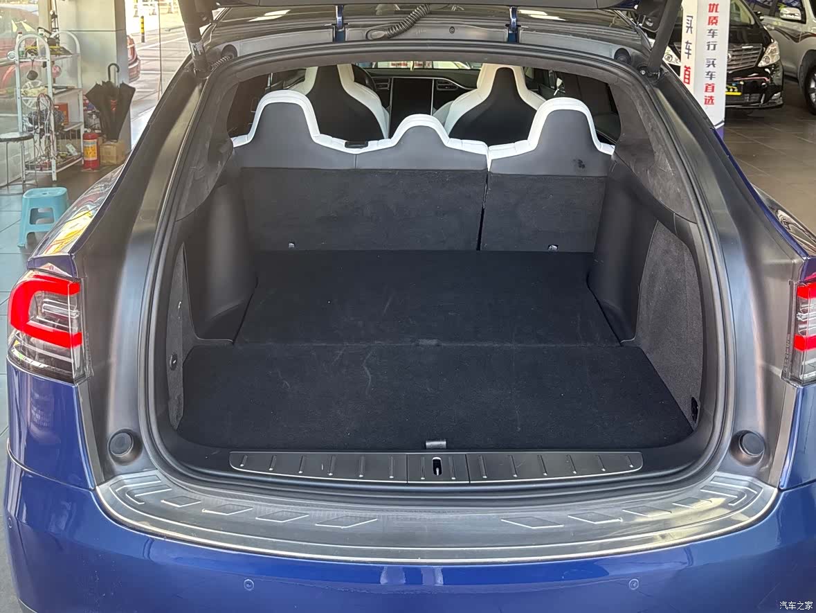 Tesla Model X, 2018 24