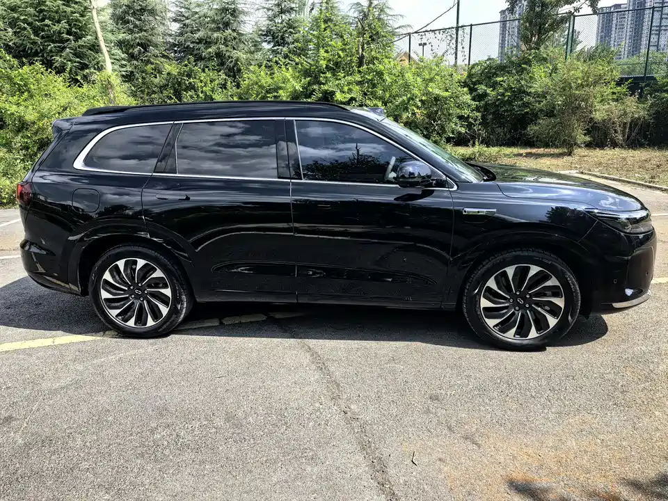 AITO Ask the world M7