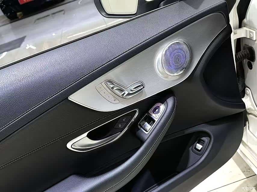 Mercedes-Benz C-Class, 2017 3