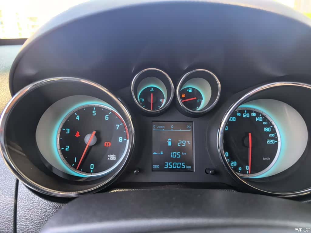 Changan CS35, 2016 12