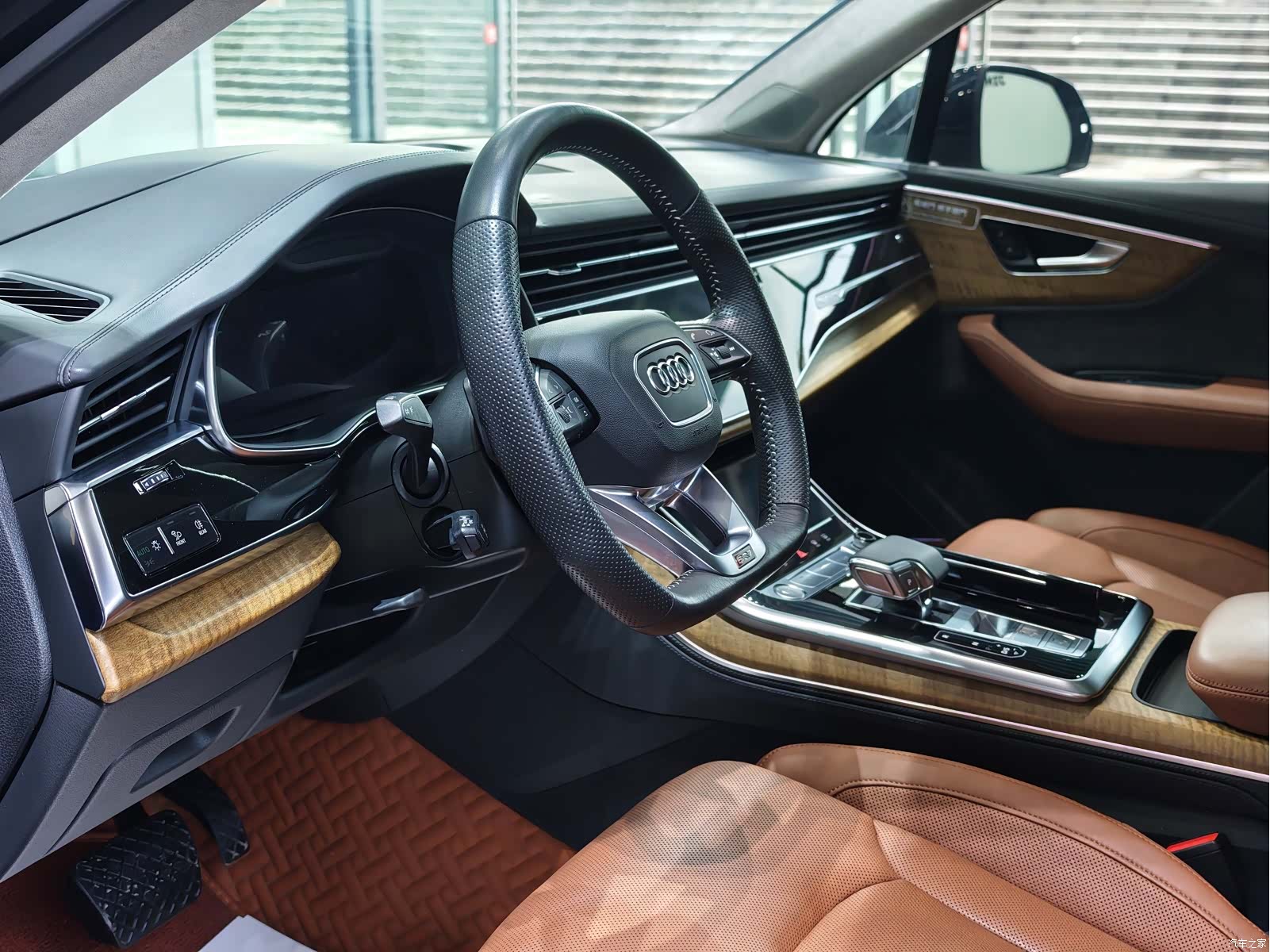 Audi Q7, 2020 4