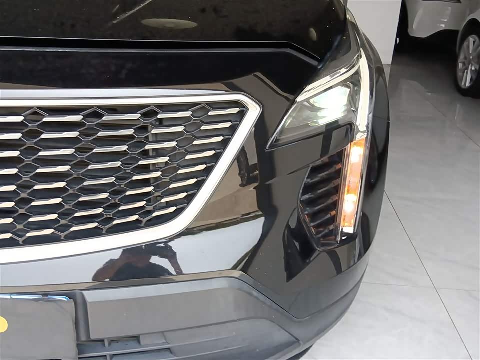 Cadillac XT4