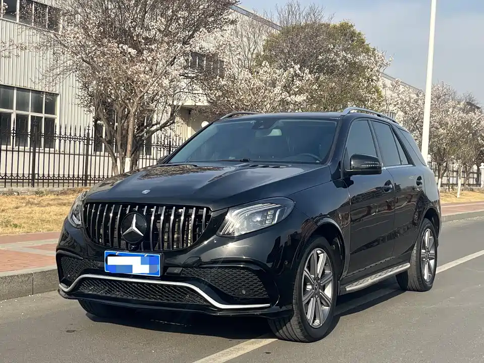Mercedes-Benz M class
