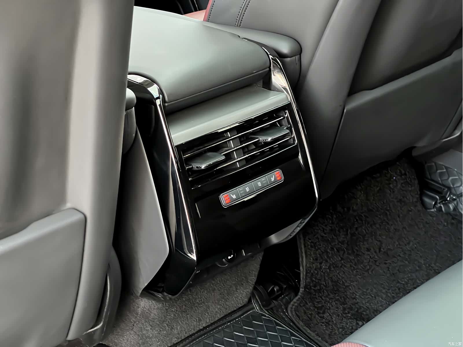 Land Rover Range Rover, 2023 18