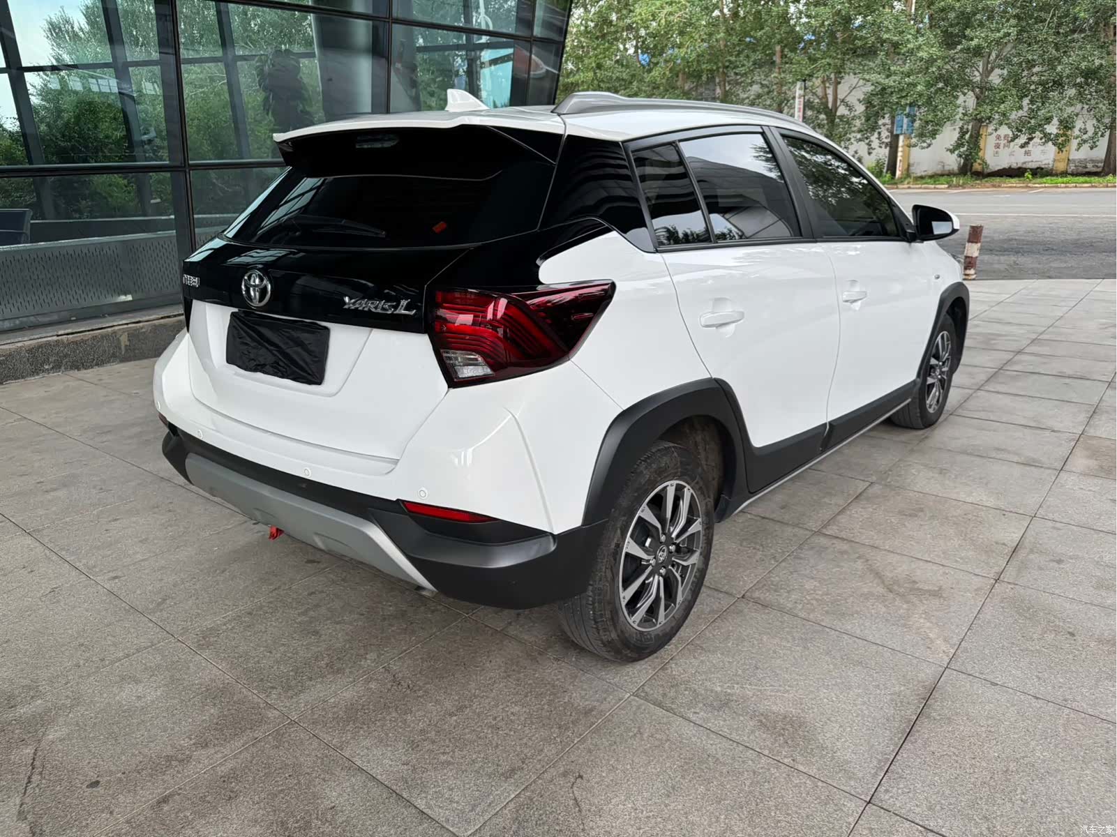 Toyota YARiS L, 2022 6