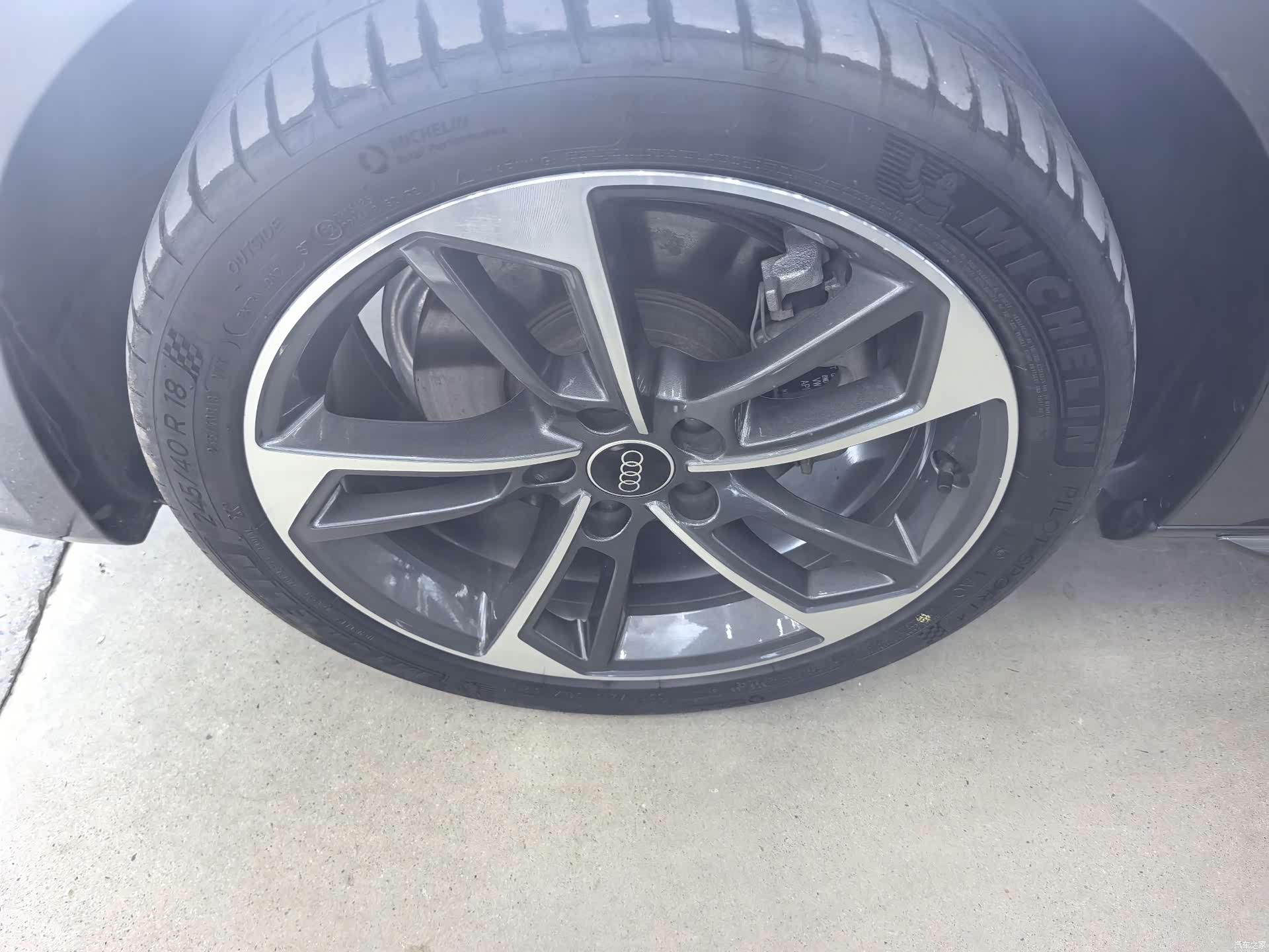Audi A4L, 2022 8