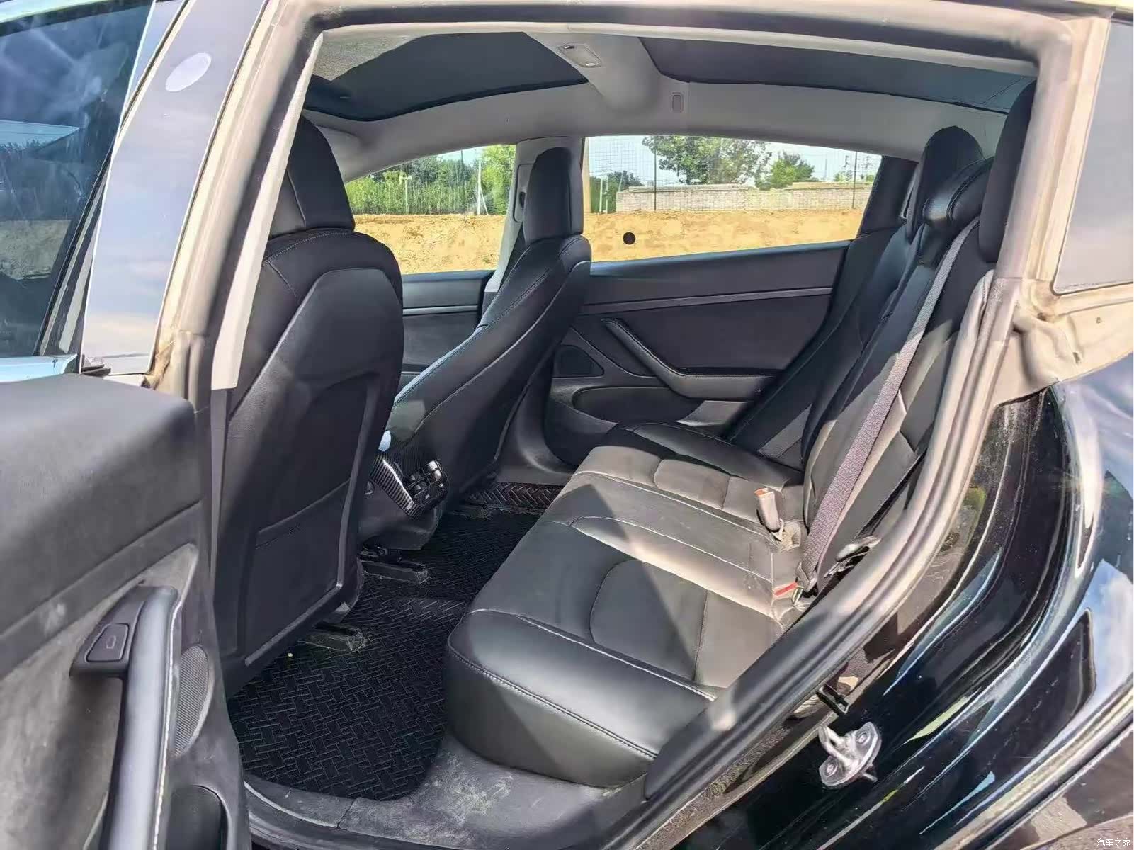Tesla Model 3, 2020 все фото