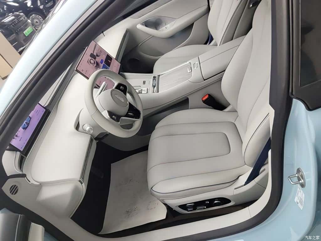Luxeed S7, 2025 15