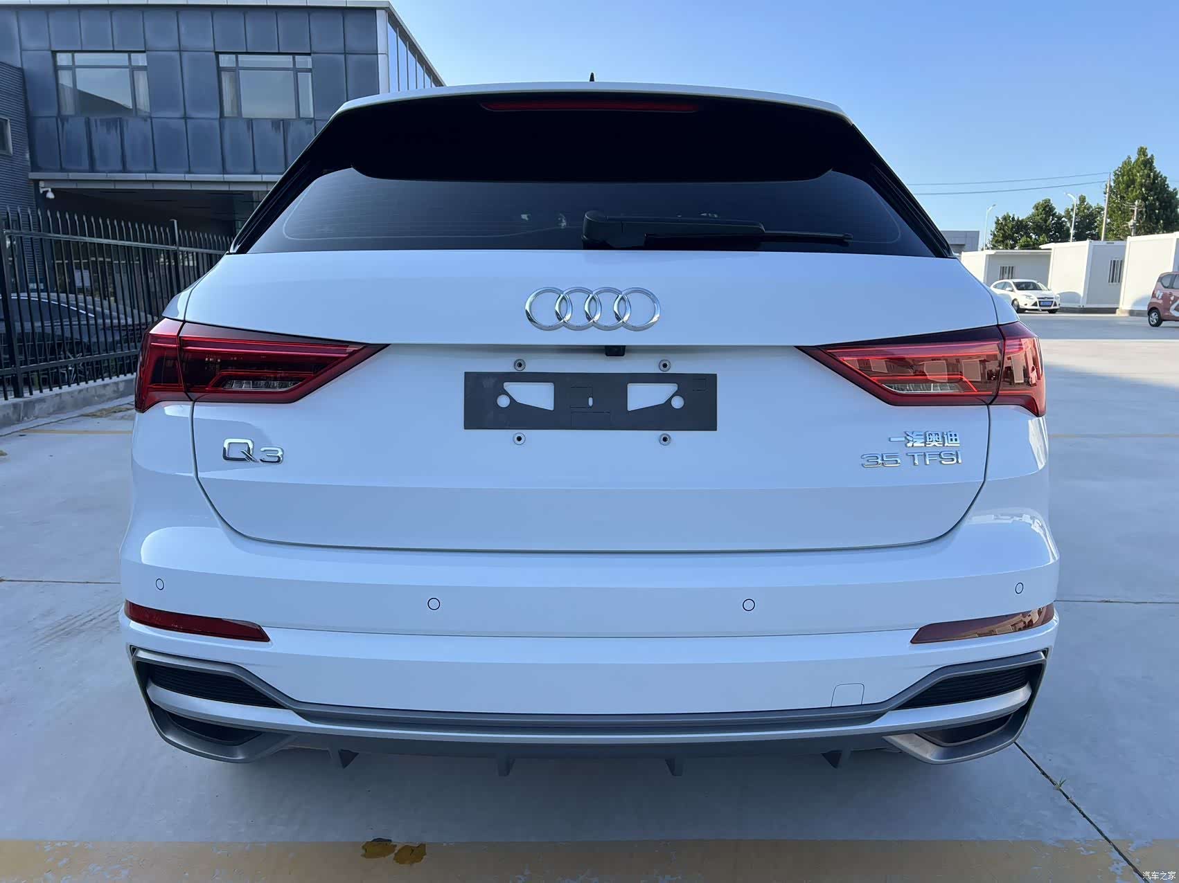 Audi Q3, 2022 6