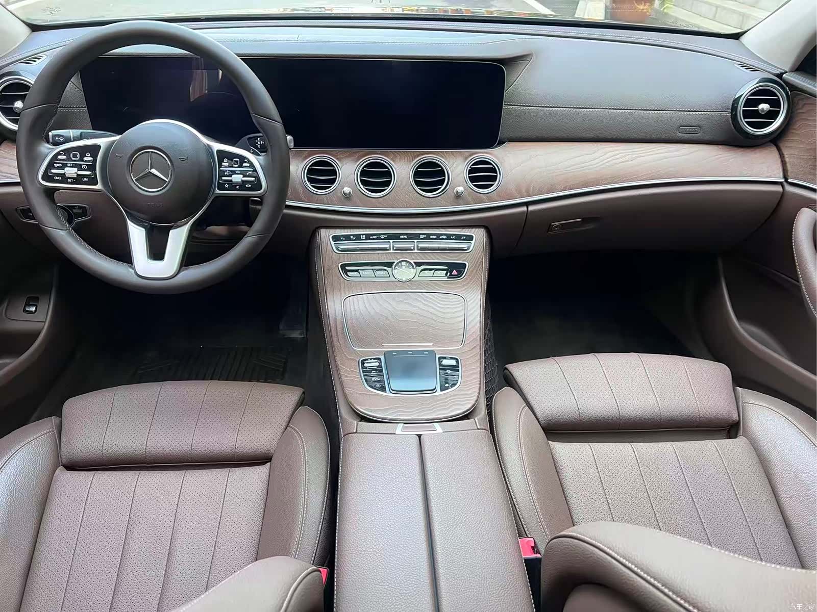 Mercedes-Benz E-Class, 2019 11