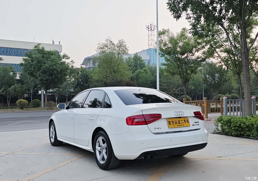 Audi A4L, 2013 4