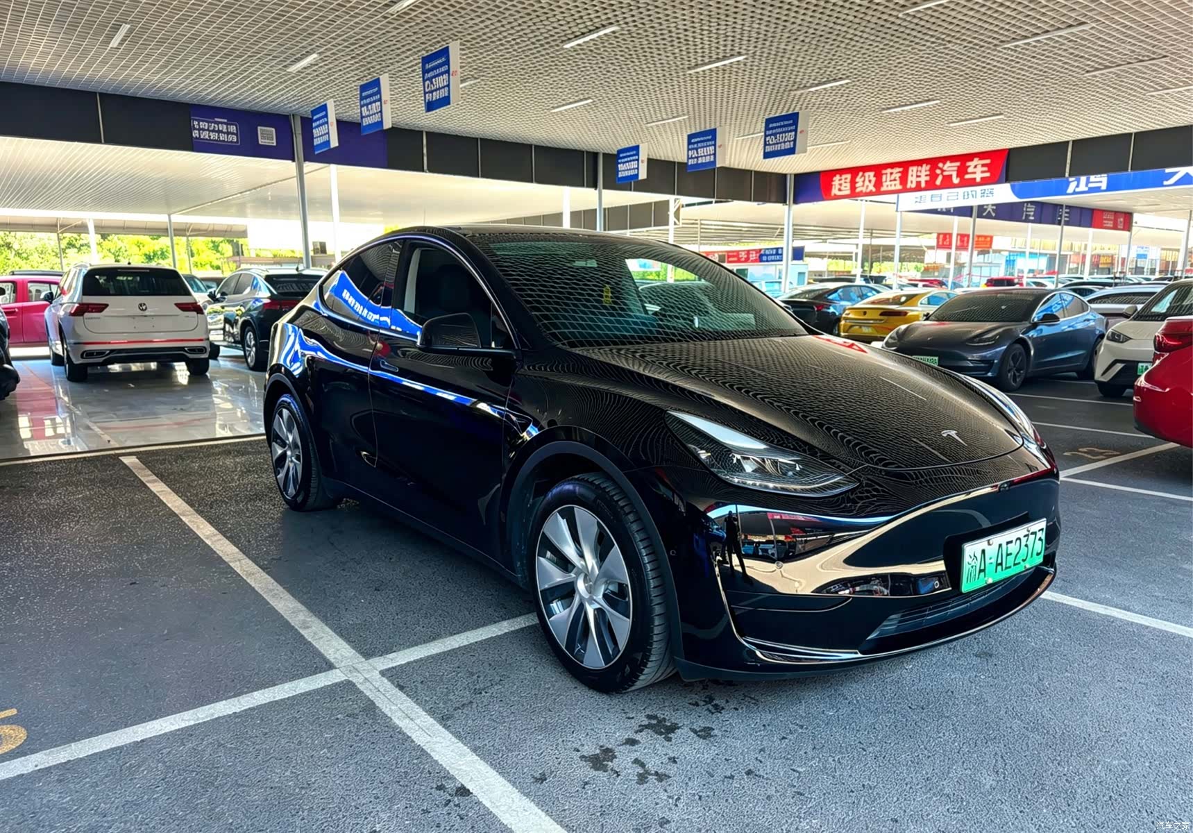 Tesla Model Y, 2023 3
