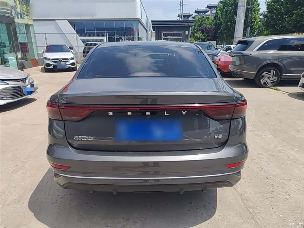Geely Emgrand, 2023 6